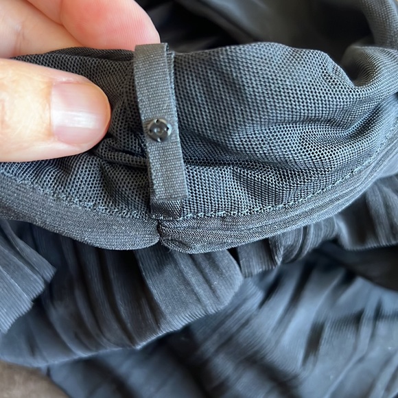 Designer cocktail dress by Nicole Miller - Picture 10 of 10